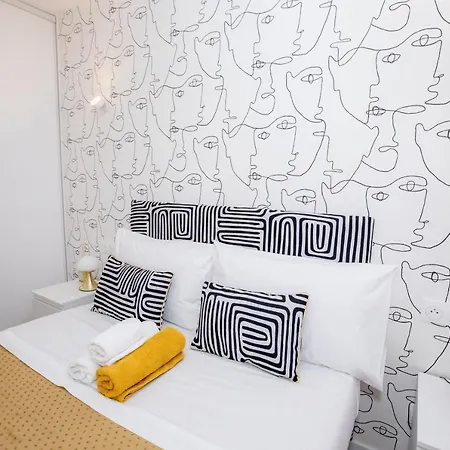 Luxueux 3p. Art Deco + Parking Appartement