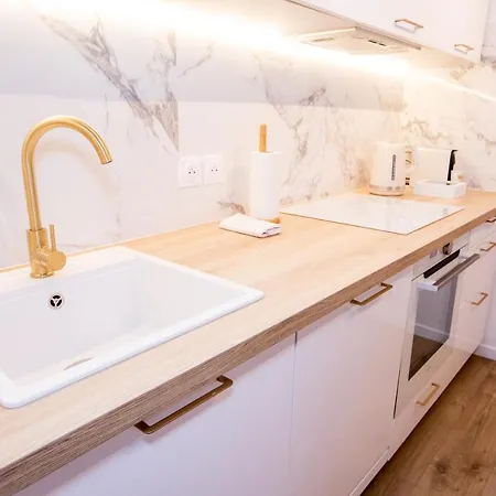 Luxueux 3p. Art Deco + Parking Appartement *
